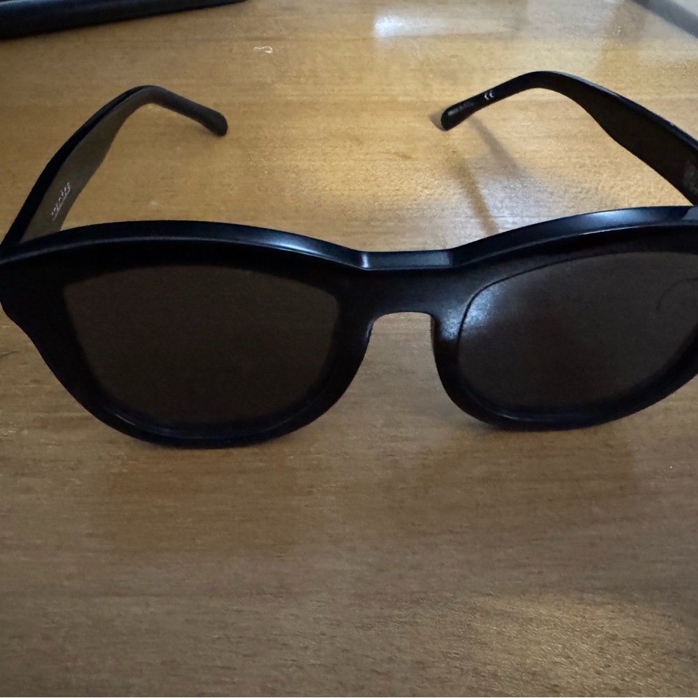 Stylish Black Sunglasses